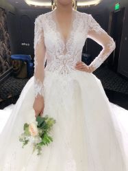 点击看大图 -GRACE KELLY婚纱与礼服(北京店)