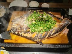 -夯鱼烤鱼·尔滨地标美食(中央商场店)