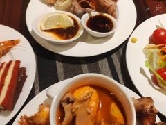 -广州万富希尔顿酒店·感趣自助餐厅·金秋蟹宴生蚝海鲜刺身