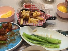 -鹅冠港式茶餐厅(来福士店)