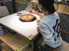 -洪氏嗨捞·猪肚鸡火锅(阳光天地店)