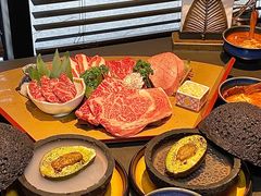 -铭牛烧肉·和牛海鲜自助(高新月牙湖店)