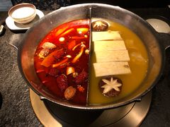 -湊湊火锅·茶憩(新中关购物中心店)