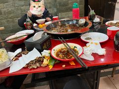 -烧哥美蛙肥肠鱼火锅·十五年社区店