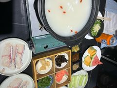 -牛牛和牛海鲜粥底火锅(长虹国际城店)