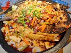-鸣记脆皮烤鱼·海鲜烤鱼(三八广场店)