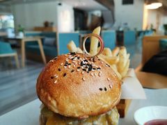 特制牛肉汉堡-EN SPACE恩空间