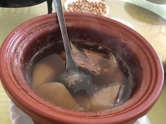 -国庆鱼头鱼尾馆(盛世华庭店)