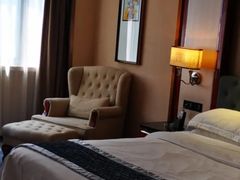 -华雅·云缦酒店(岳阳楼区火车站店)