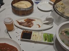 -梅利汴京烤鸭•开封豫菜地标店(东大街店)