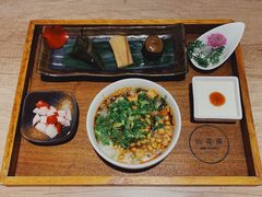-乐领拈花溪·林涧食韵