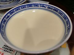 -广信牛奶甜品世家(台东店)