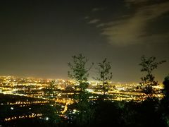 -鬼笑石后山停车场