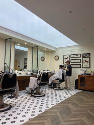 -理昂男士理发店 Barber shop