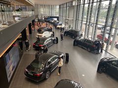 -贵州贵星奔驰4S店(观山湖店)