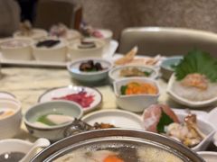 -雍和会海鲜姿造自助(湖东路店)