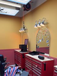 -Devilhands Barbershop男士理容店