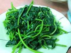 -银峰农庄·特色烧鸡·鲜无花果浸鸡