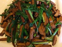 韭菜炒香干-老熟人串吧家常菜(旧宫店)