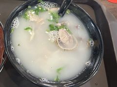-万红路羊汤烧饼店(将台路店)