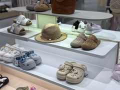 -hotwind热风(中贸广场店)