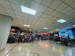 -班达拉奈克国际机场