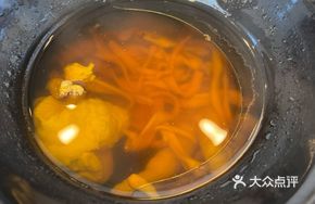Chicken and Cordyceps Soup in Clay Pot
