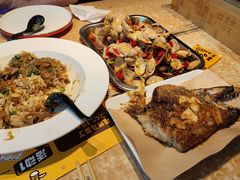 -喝丢一只鞋海鲜烧烤·海肠捞饭(东关街店)
