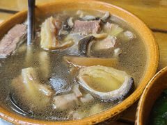 -汤锅大王(新平曹苏黄牛汤锅有限公司)