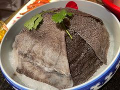 鲜毛肚-周师兄大刀腰片火锅(洪崖洞旗舰店)