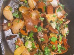 铁盘香煎黑牛肝菌-云海肴·汽锅鸡·云南菜(高德置地店)