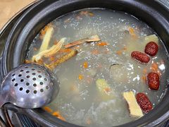 -濠轩阁特色生蚝火锅(水湾路店)