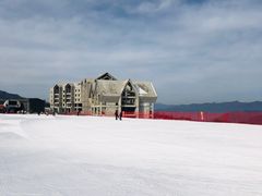 -鳌山滑雪度假区