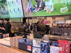 -霸王茶姬(上海静安大悦城店)