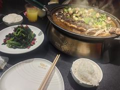 -辣尚瘾·烤鱼·新川菜(牡丹园直营店)
