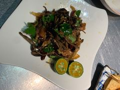 -探鱼·鲜青椒爽麻烤鱼(银泰城店)