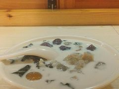 牛奶汤底芋圆-大蜜旺(丽水店)