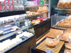 面包甜点陈列柜-好利来(彩香店)