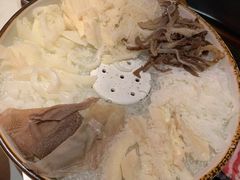 川门毛肚七绝-哥老官重庆美蛙鱼头(宝山龙湖店)