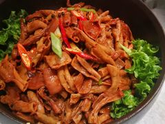 -釜御山海鲜烤肉火锅自助(新城市中心店)