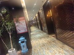 -琥珀老六龙虾(四里河店)