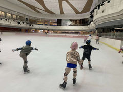 -冠军冰场CHAMPION RINK(环球银泰城店)