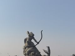 -巴陵广场
