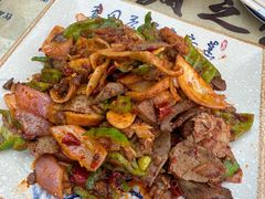 -壹阁胡羊焖饼(特色小吃街店)