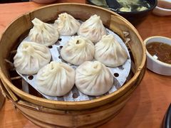 -莱莱小笼·乔艾