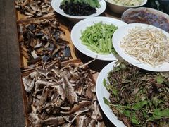 -木柴豆腐·活海鲜·鲁菜