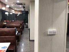 -鑫悦楼煎蟹·16年海鲜大排档