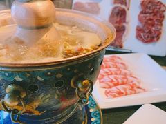 鲜切羊墙-铜来聚老北京涮肉(恒隆广场店)