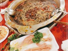-山城年华老火锅(玉林店)