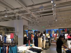 -URBAN REVIVO(北京斯普瑞斯奥特莱斯店)